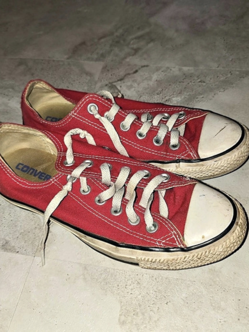 Converse Chuck Taylor All Star Low Top Red Sneakers US 5.5 - Picture 2 of 4